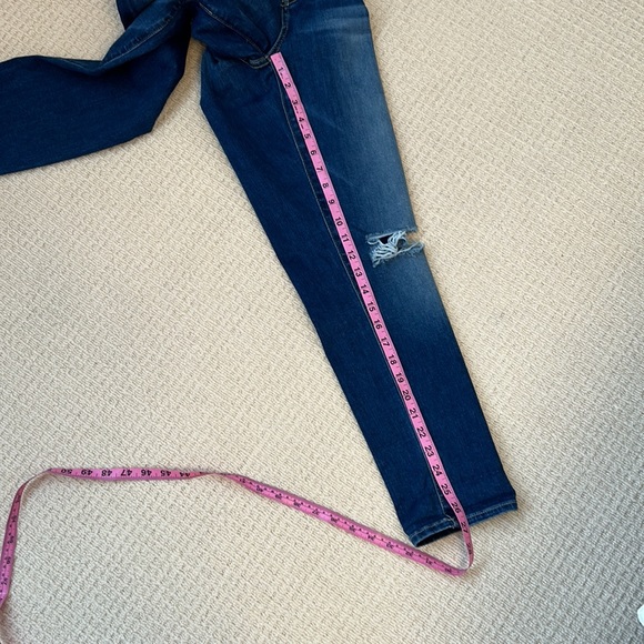 7 for All Mankind Josefina skinny boyfriend. Size 26. - Picture 11 of 13